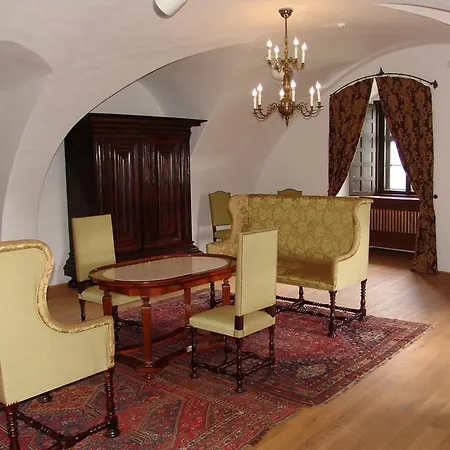 Egervari Varkastely Gasthuis